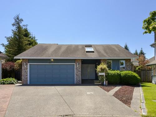 5962 Southpark Close, Surrey, BC 