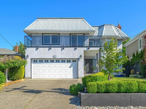 15627 Buena Vista Avenue, White Rock, BC 