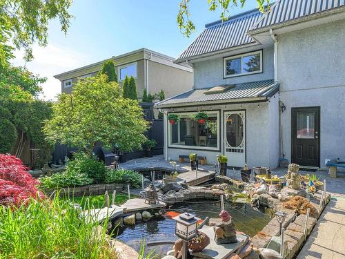 15627 Buena Vista Avenue, White Rock, BC 