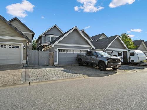 16537 25 Avenue, Surrey, BC 