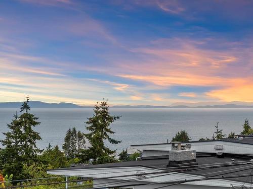 1030 Lee Street, White Rock, BC 