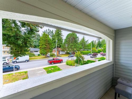 15489 Thrift Avenue, White Rock, BC 