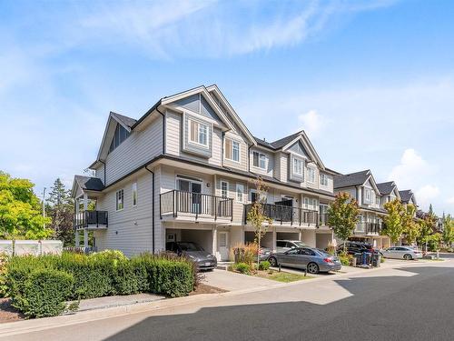 201 13898 64 Avenue, Surrey, BC 