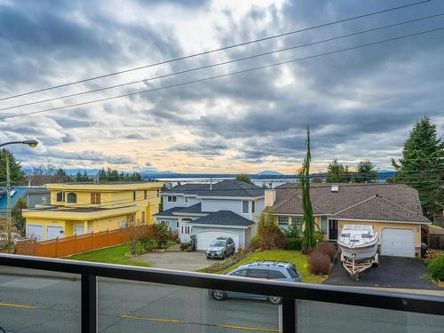 15807 Buena Vista Avenue, White Rock, BC 