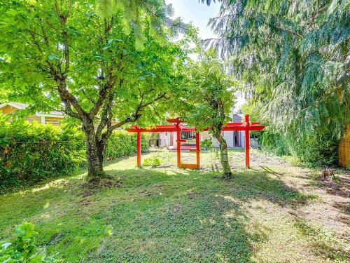 13557 15 Avenue, Surrey, BC 