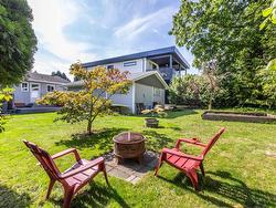 15873 VINE STREET  White Rock, BC V4B 2T5