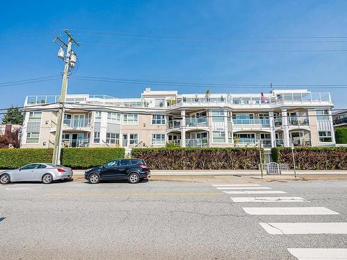 203 15367 Buena Vista Avenue, White Rock, BC 