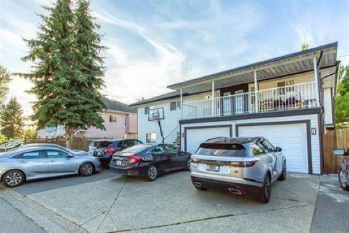 12446 72 Avenue, Surrey, BC 