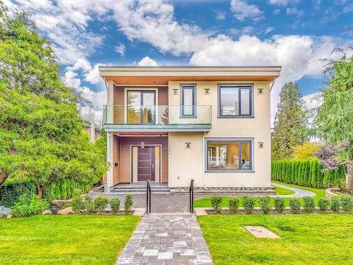 13600 Blackburn Avenue, White Rock, BC 