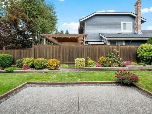 16189 Brookside Grove, Surrey, BC 