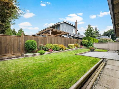 16189 Brookside Grove, Surrey, BC 