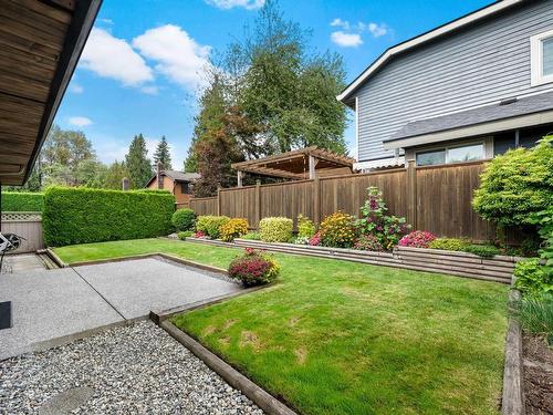 16189 Brookside Grove, Surrey, BC 