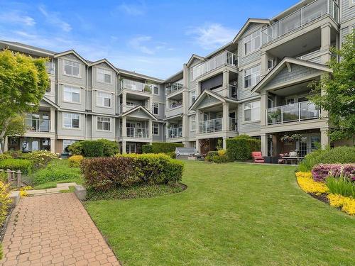 302 15621 Marine Drive, White Rock, BC 