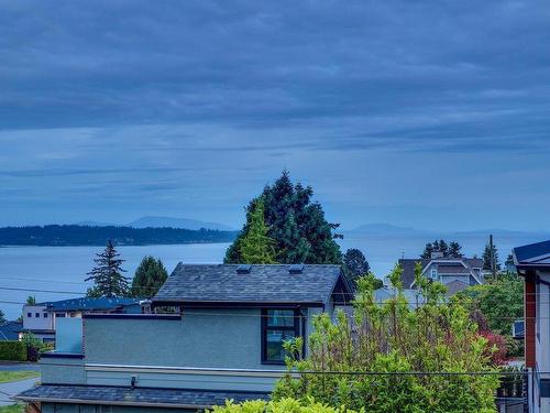 15568 Cliff Avenue, White Rock, BC 