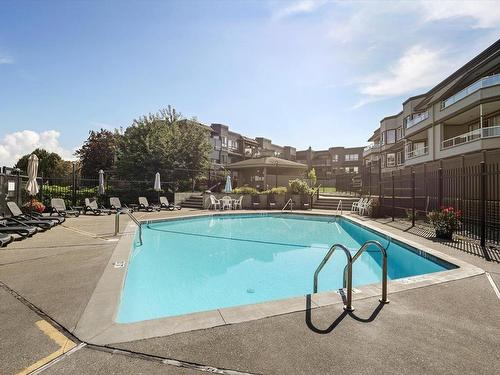 302 1830 E Southmere Crescent, Surrey, BC 