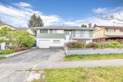 13886 78 Avenue  Surrey, BC V3W 5Z7