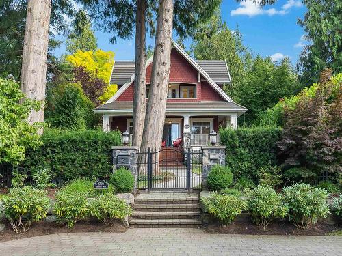 2700 Crescent Drive, Surrey, BC 