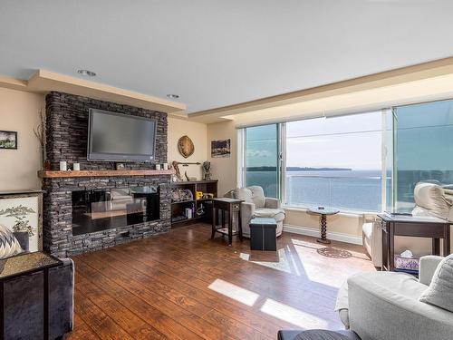 302 15165 Marine Drive, White Rock, BC 