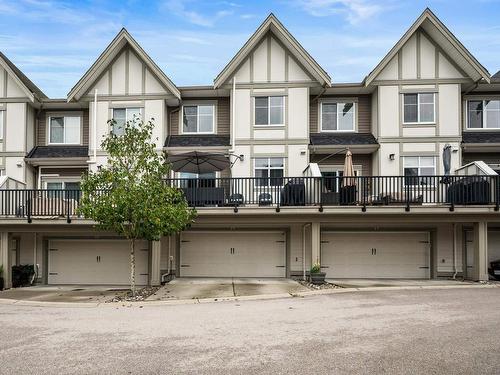 8 6588 195A Street, Surrey, BC 