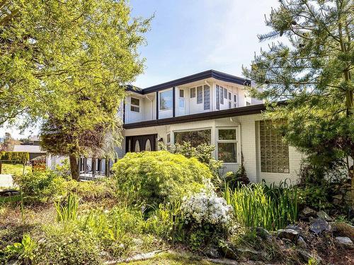 14220 Malabar Avenue, White Rock, BC 