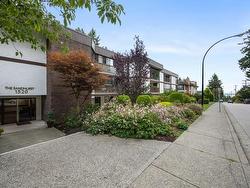 208 1520 VIDAL STREET  White Rock, BC V4B 3T7