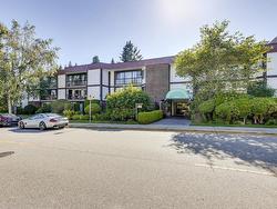 301 1521 BLACKWOOD STREET  White Rock, BC V4B 3V6