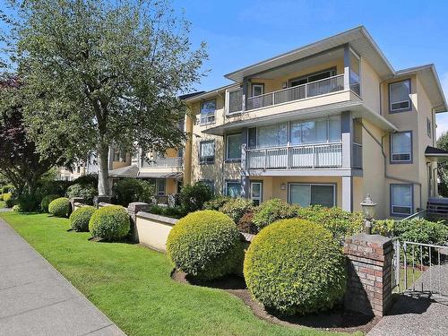 310 1459 Blackwood Street, White Rock, BC 