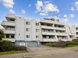 211 1341 GEORGE STREET  White Rock, BC V4B 4A1