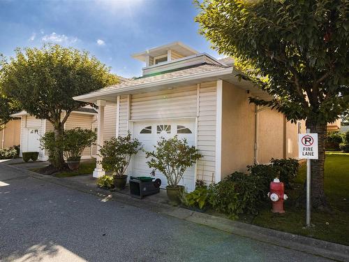 203 9310 King George Boulevard, Surrey, BC 