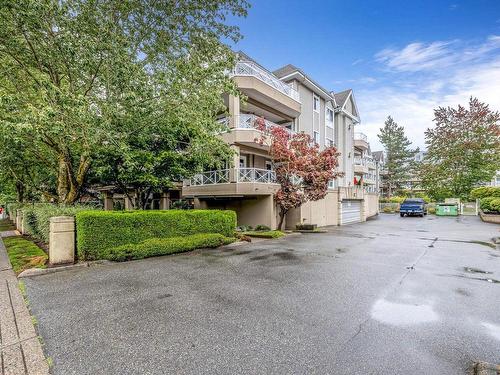 201 5568 201A Street, Langley, BC 