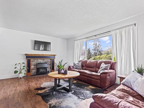 8136 Manson Street, Mission, BC 