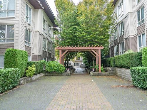 416 15988 26 Avenue, Surrey, BC 