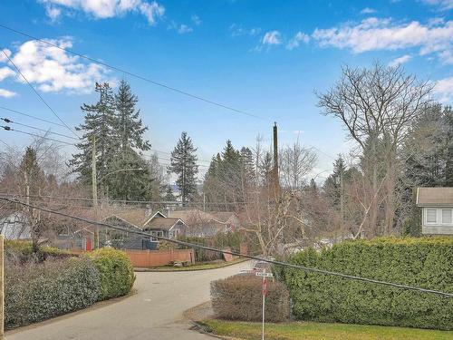 13915 Blackburn Avenue, White Rock, BC 