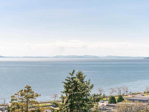 14847 Prospect Avenue, White Rock, BC 