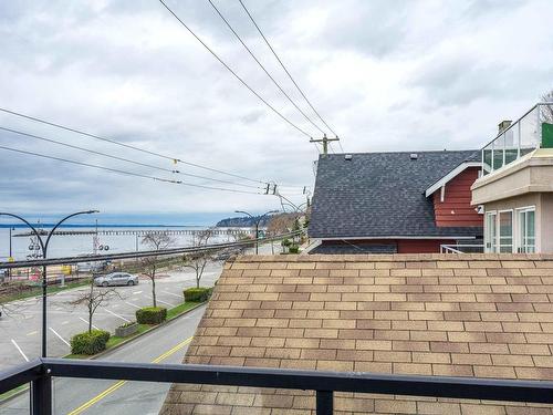 301 15449 Marine Drive, White Rock, BC 