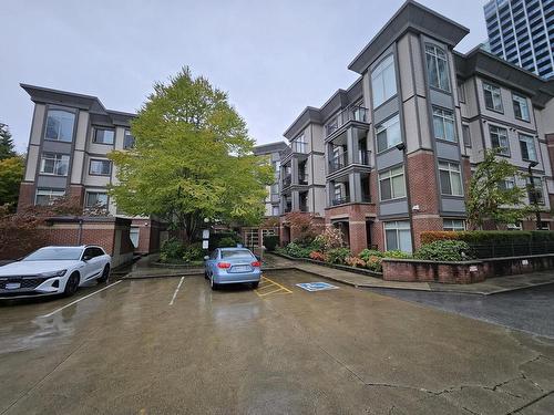 411 10499 University Drive, Surrey, BC 