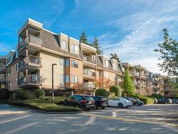 317 1720 SOUTHMERE CRESCENT  Surrey, BC V4A 6W9