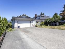 13957 115A AVENUE  Surrey, BC V3R 9Y4