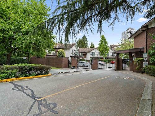 201 13876 102 Avenue, Surrey, BC 