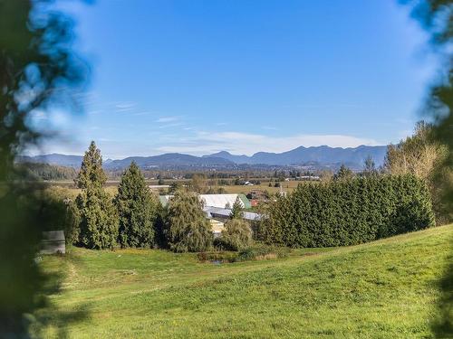 4610 Bates Road, Abbotsford, BC 