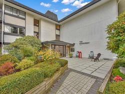 211-1561 Vidal Street  White Rock, BC V4B 5A7