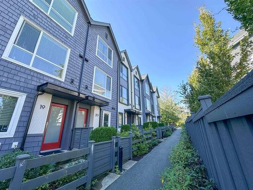 20 19159 Watkins Drive, Surrey, BC 