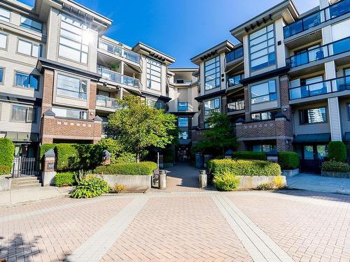 418 10866 City Parkway, Surrey, BC 