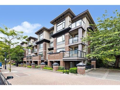 403 10822 City Parkway, Surrey, BC 