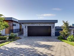 14760 OXENHAM AVENUE  White Rock, BC V4B 2H7