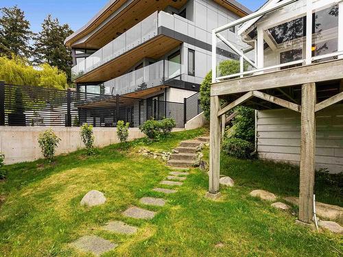 14623 West Beach Avenue, White Rock, BC 