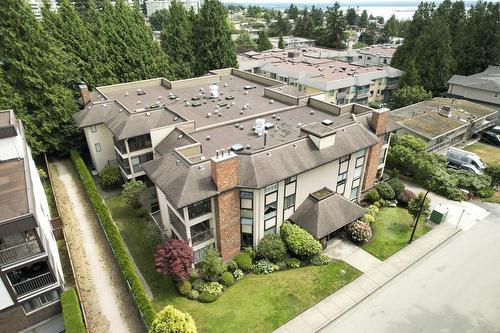 206 1480 Vidal Street, White Rock, BC 