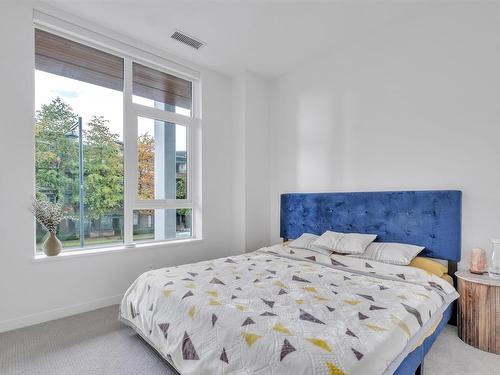 Th6 10448 University Drive, Surrey, BC 