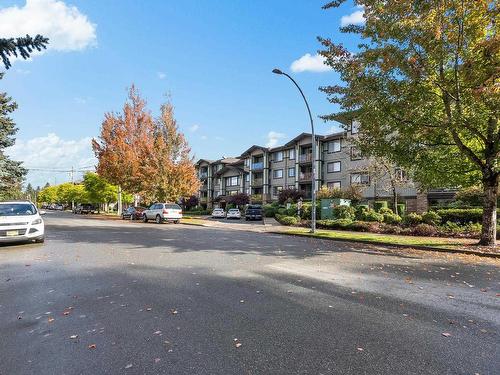 305 2038 Sandalwood Crescent, Abbotsford, BC 