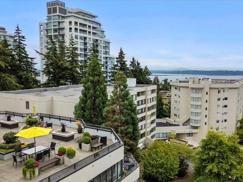 304 1480 Foster Street, White Rock, BC 